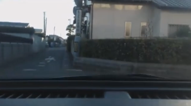 【爆笑】加藤純一さん、車載配信中に一方通行を逆走しパニックにどうしたら良いか解らずそのまま直進\n_4
