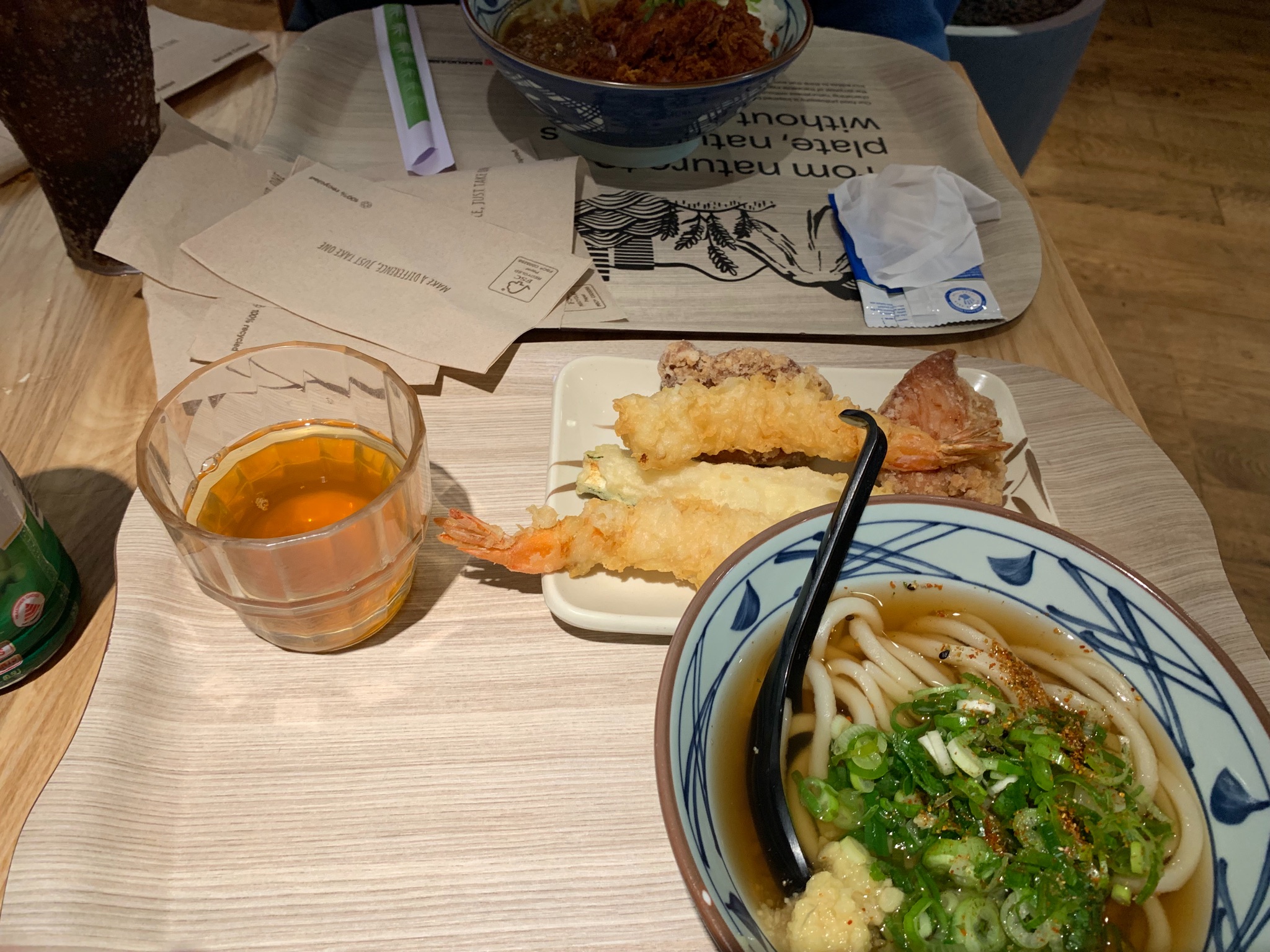 【画像】🇬🇧ロンドンの丸亀製麺、高すぎて炎上wwwwwwwwwwwww\n_1