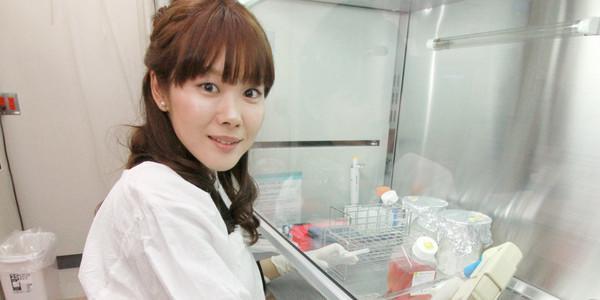 【速報】早稲田の女性研究者（30）、万能細胞を発見\n_1