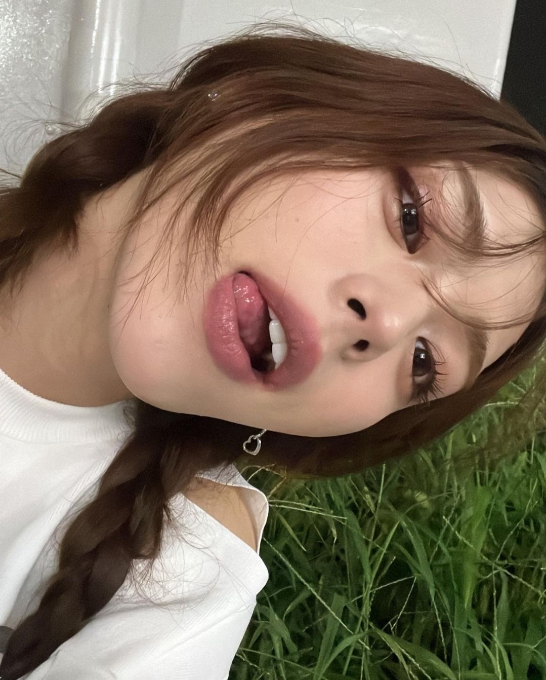 井手上漠(22)「性別ないです」  [377482965]
_7_7